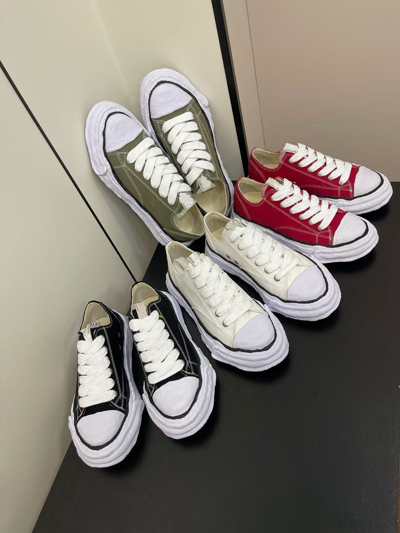 Men Shoes 2026 - メンズキャンバスシューズ、2026年春新作多用途カジュアルシューズ、通気性のあるローカットスポーツボードシューズ。